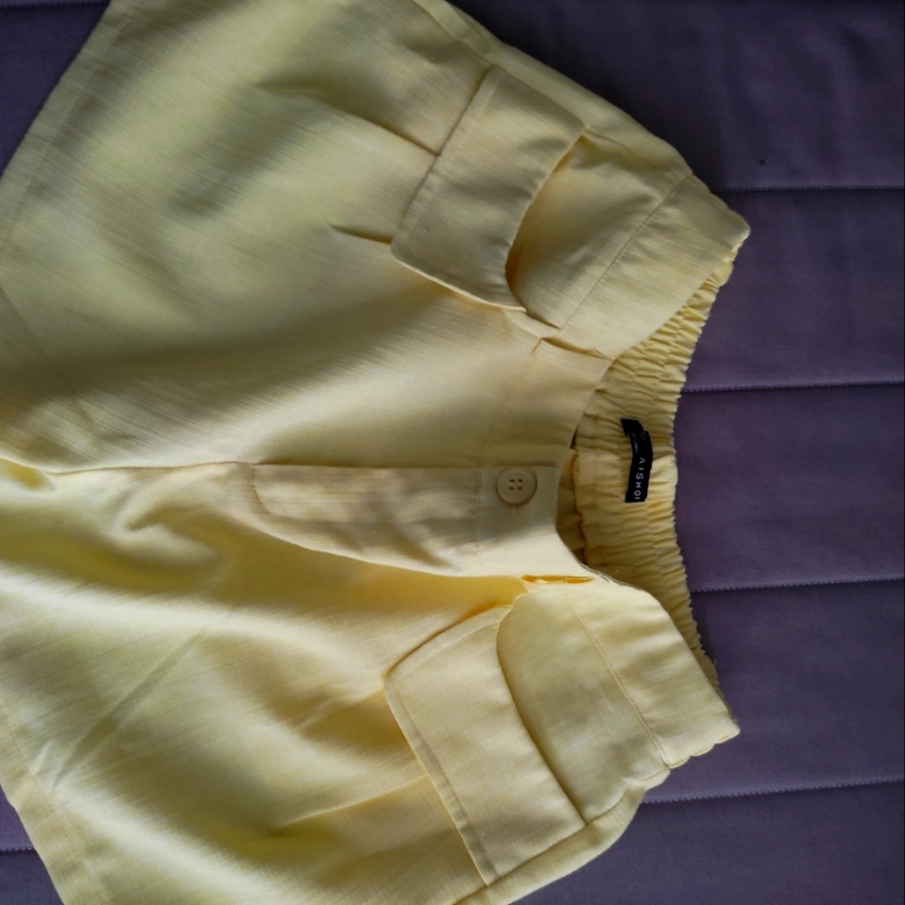 Yellow Short